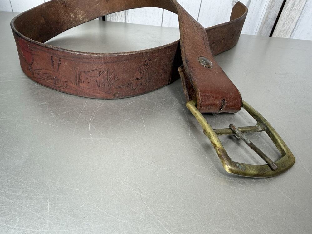 Vintage Hand Tooled Leather Animals Floral Mountains Belt Tan Brown Western